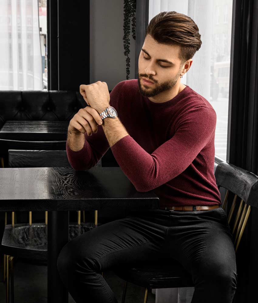 892.03 Stührling 42mm İsviçre Üretimi Erkek Kol Saati